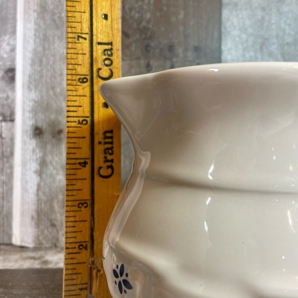 Longaberger Woven Tradition Classic Blue Pottery Small Pitcher East Liverpool OH - Picture 7 of 7